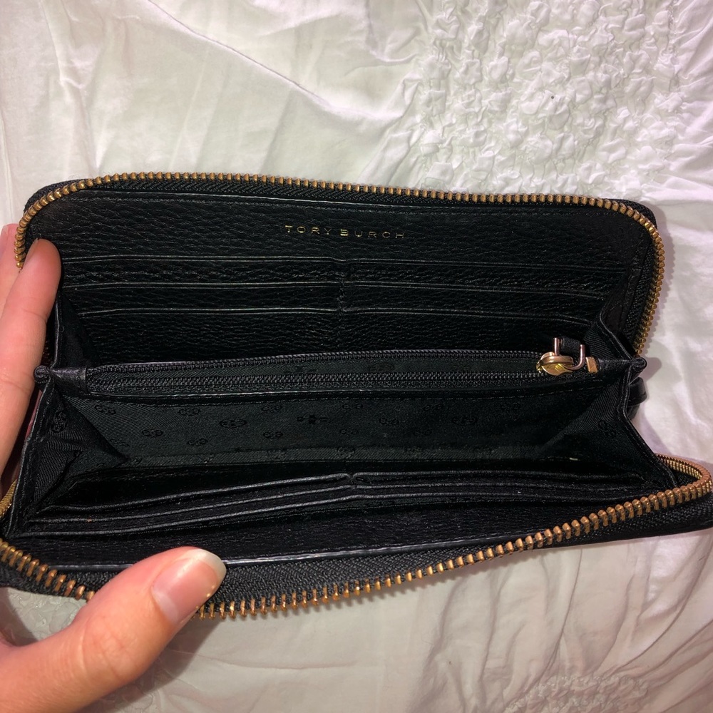Black Tory Burch Wallet - Picture 4 of 4